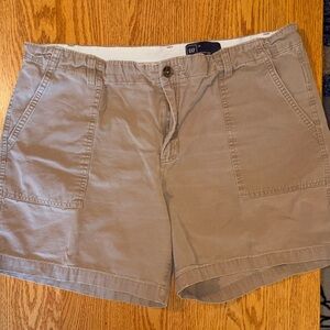 GAP Olive Tan Utility Cotton Shorts